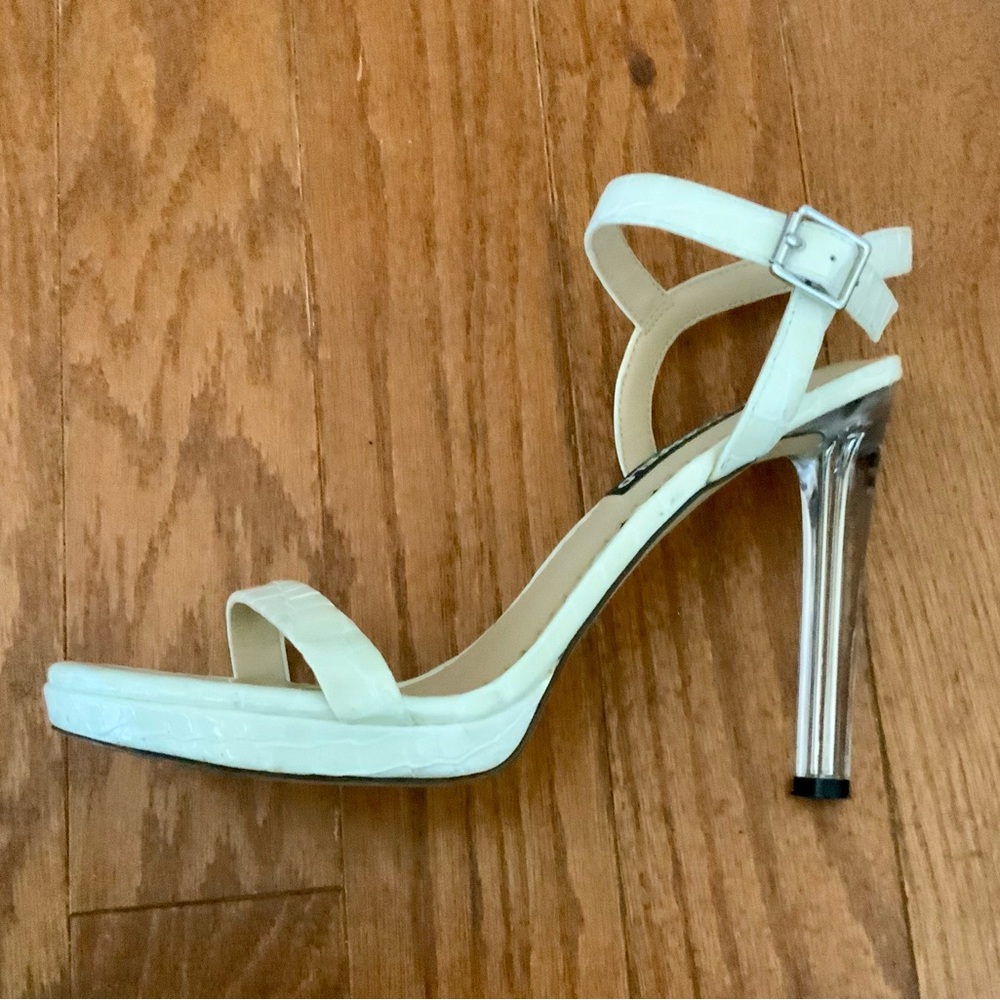 SALE❤️Vintage..CARL LAGERFELD….shoes